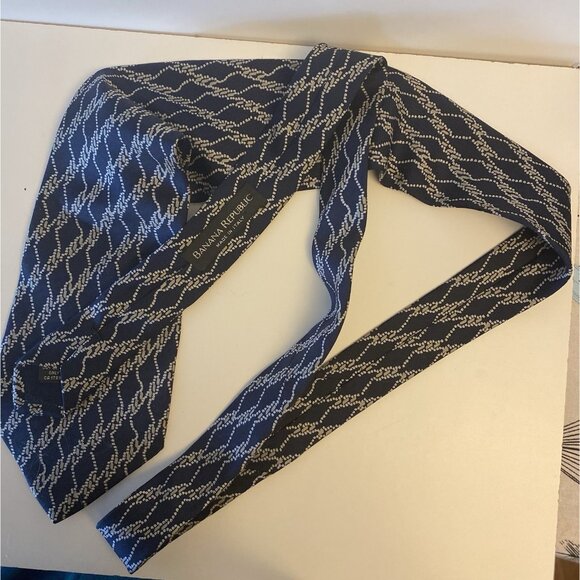 Banana Republic Men's Silk Ribbed Abstract Print Tie Made In Italy 59Lx4W - Picture 2 of 9